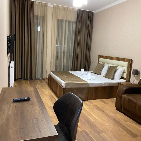 Hotel Absolut Батуми Екстериор снимка