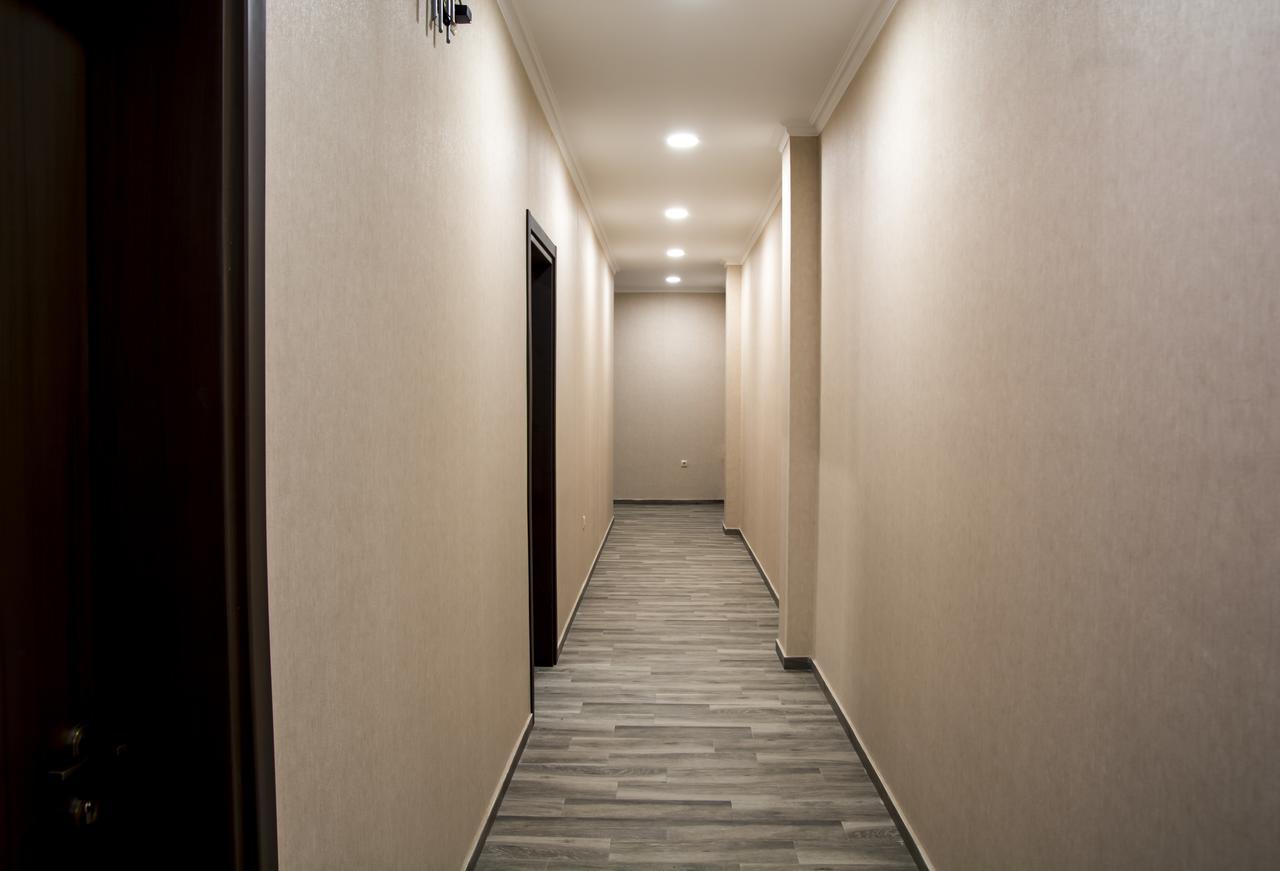Hotel Absolut Батуми Екстериор снимка
